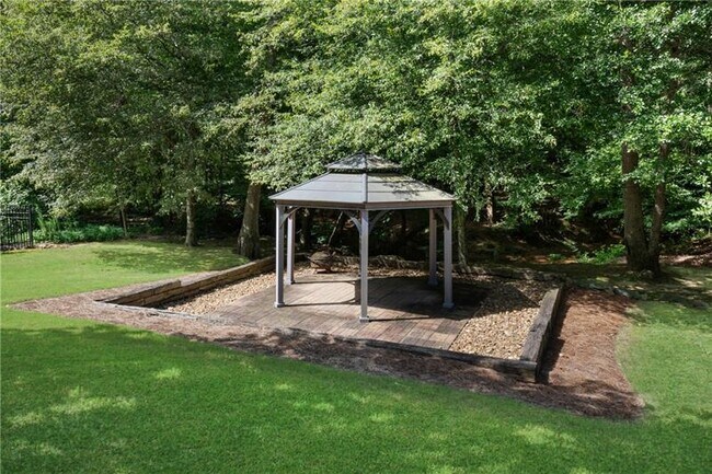 Building Photo - 5861 Yoshino Cherry Ln NE