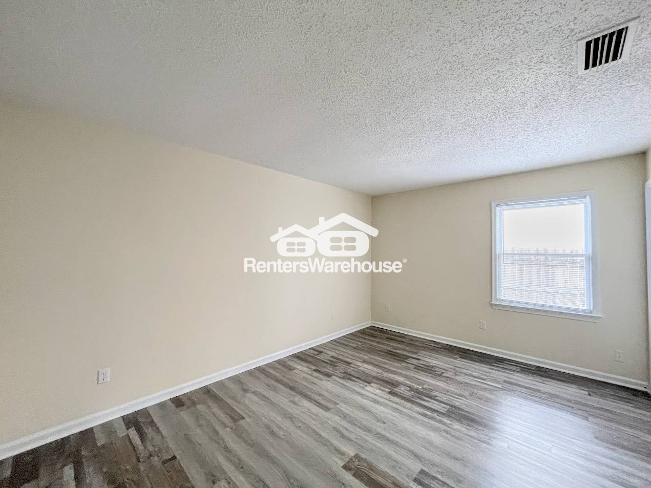 Building Photo - 965 Daniel Maloney Dr
