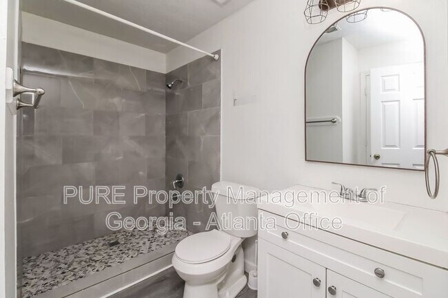 Building Photo - 3831 Eden Glen Dr SE