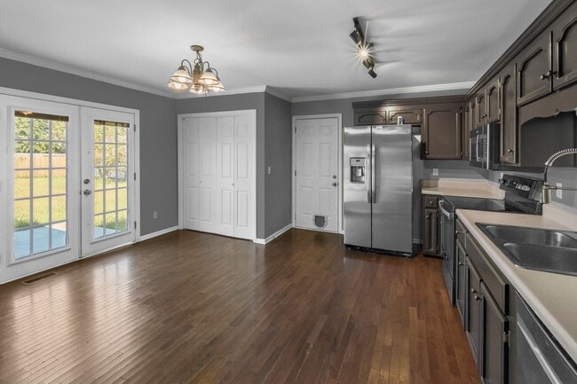 Building Photo - COMING SOON! Pet Friendly, 4 Bedroom 2 bat...