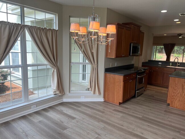 Building Photo - Lovely 3BR Ranch-Style Home in Sun City!