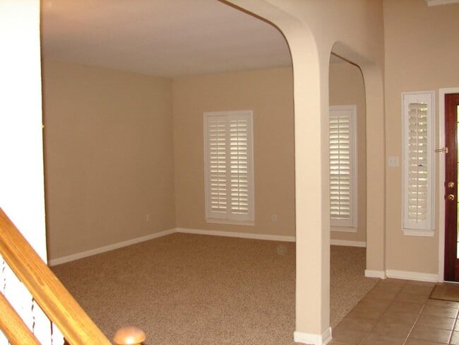 Building Photo - 1720 Lynnville Trail