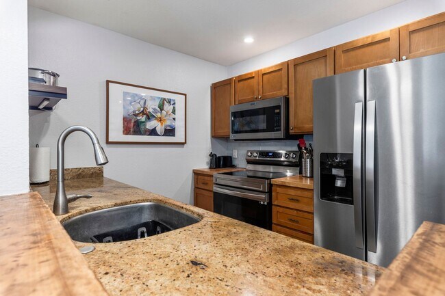 Building Photo - Beautifully Renovated Ground-Floor 2BR/1.5BA Condo in Kihei Villages – Furnished w/ 2 Parking Spaces
