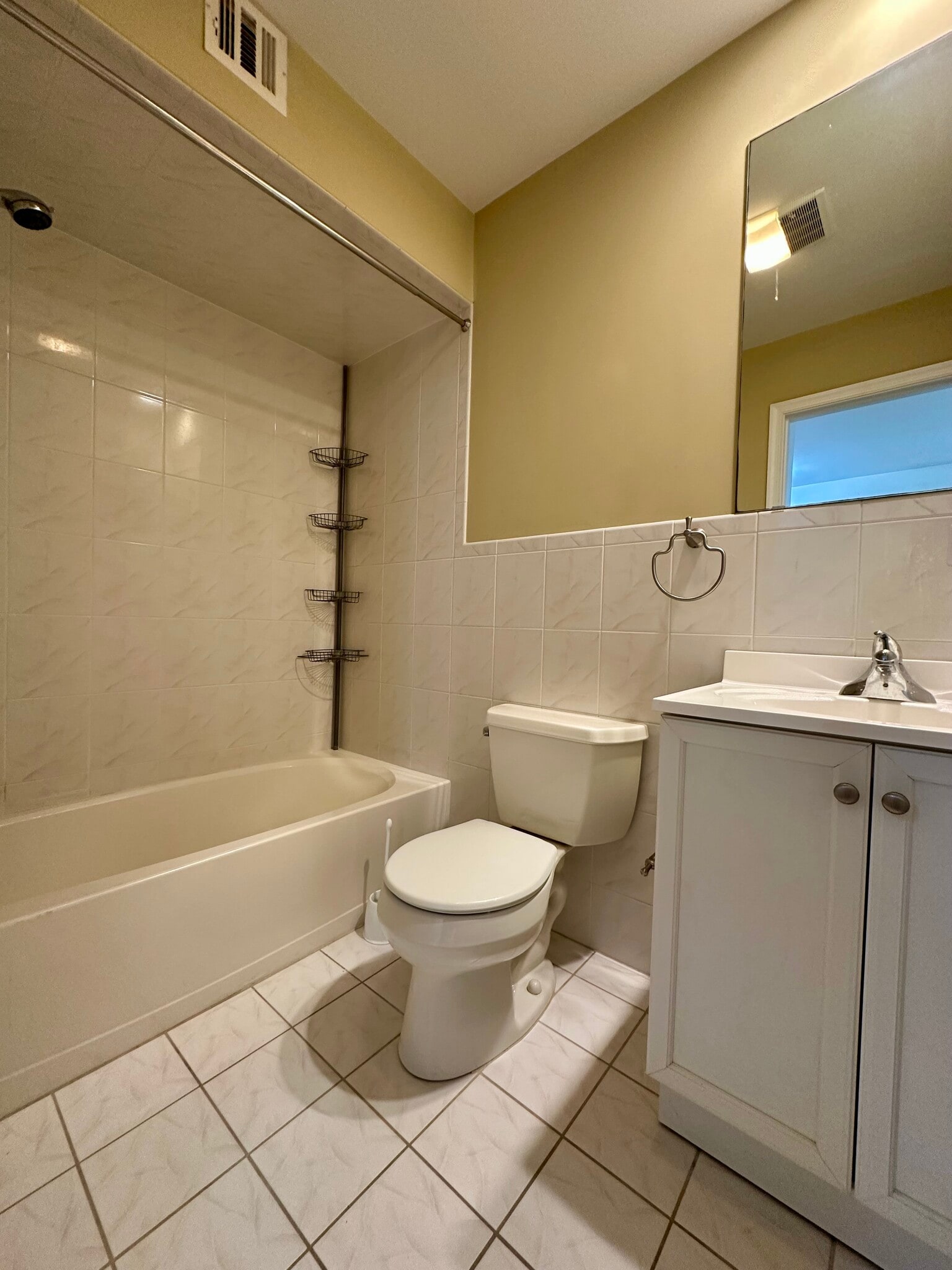 Building Photo - 3 Harbor Front Ct