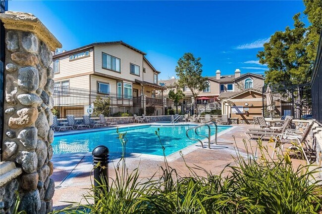 Building Photo - 3441 E Berkshire Ct