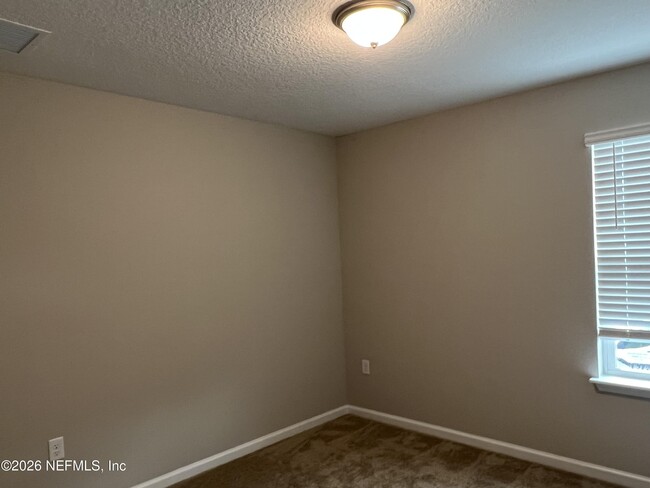 Building Photo - 238 Wineberry Ln