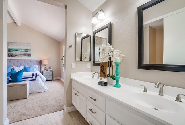 Building Photo - Your Dream Home Awaits on a Peaceful Cul-de-Sac!