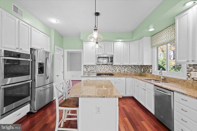 Building Photo - 43312 Hagen Ct