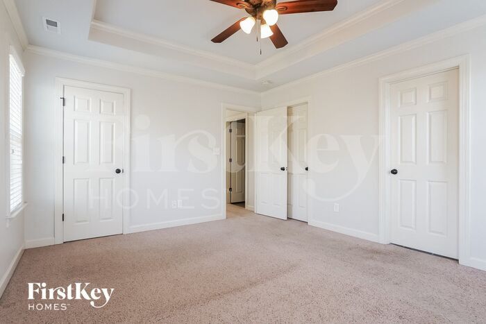 Building Photo - 121 Millwood Dr