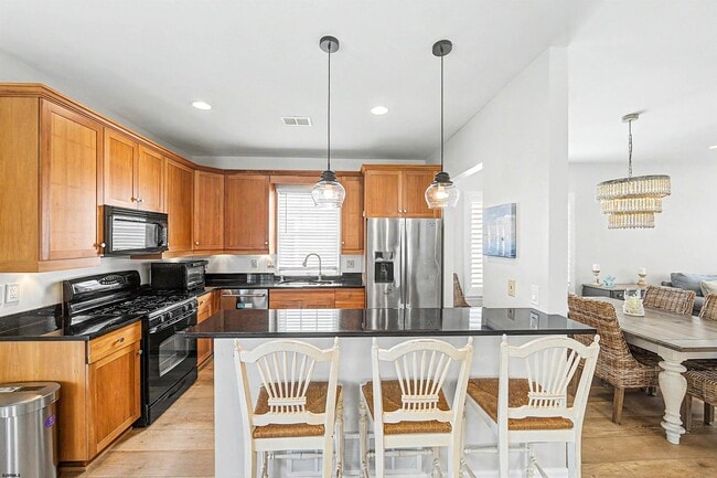 Building Photo - 2 S Coolidge Ave