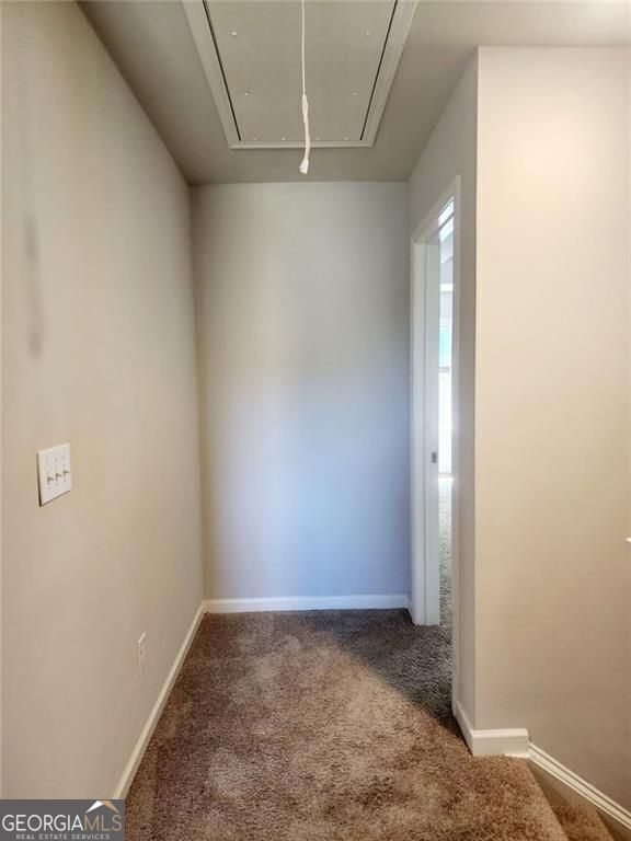 Building Photo - 270 Kestrel Cir