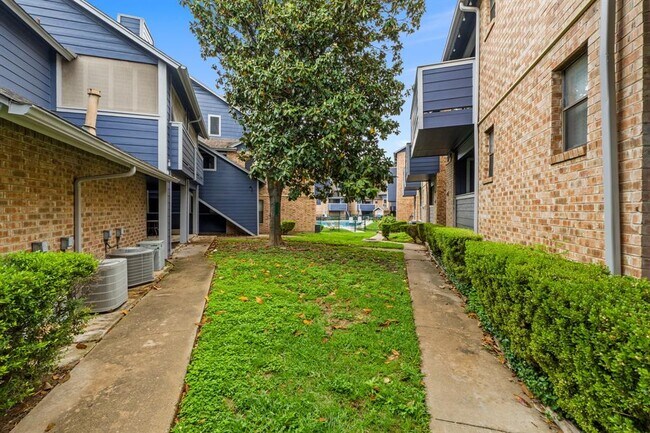 Building Photo - 2500 Burleson Rd