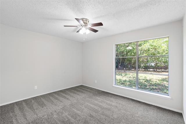 Building Photo - 2423 Jewell Dr