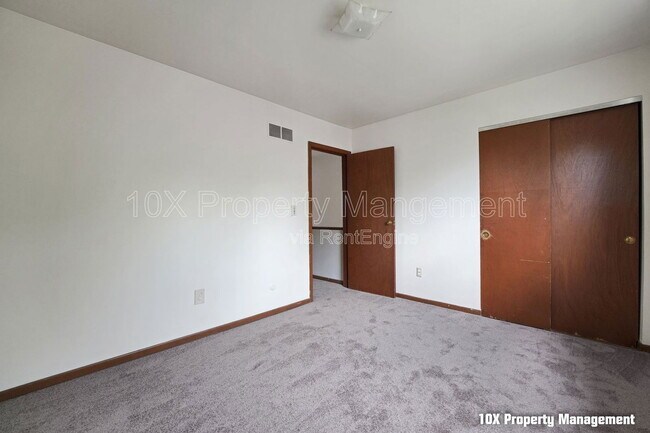 Building Photo - 1577 Briarwood Ave