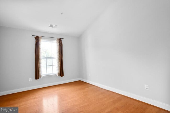 Building Photo - 8871 Purple Iris Ln
