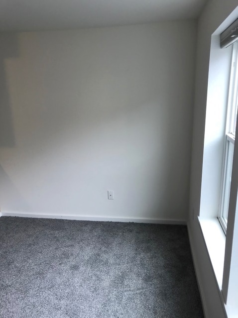 Building Photo - 420 Valley St