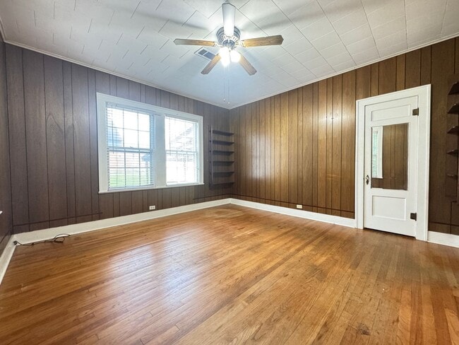 Building Photo - Spacious Home close to LA Tech