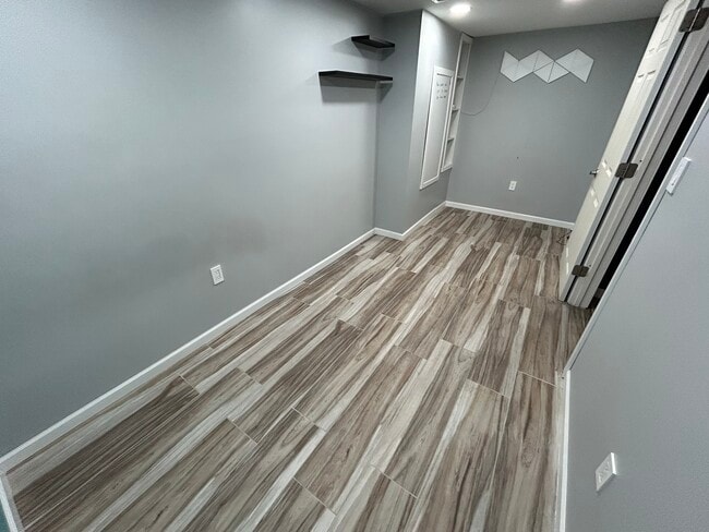 Building Photo - 6838 Moccasin St