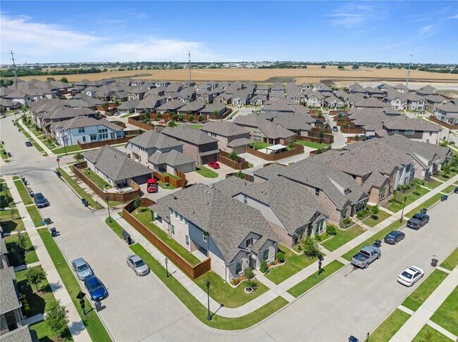 Building Photo - 12405 Iveson Dr