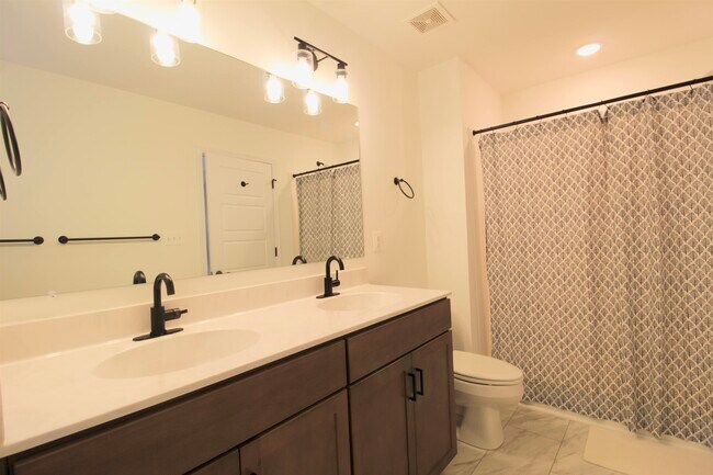 Building Photo - 1412 Palomino Trl