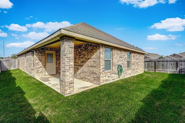 Building Photo - 23807 Tribano Ct