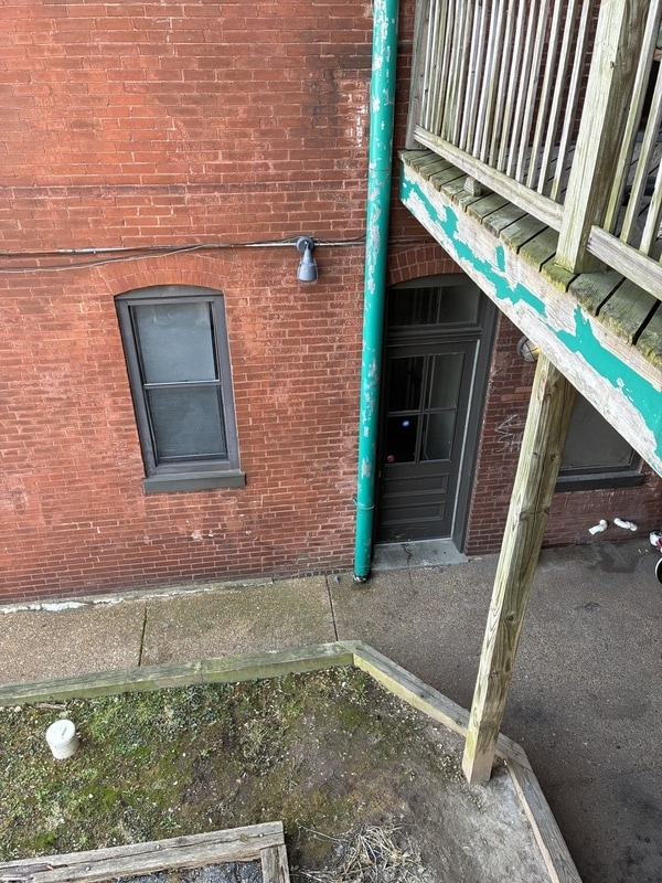 Building Photo - Nebraska Ave. - 3349 Nebraska