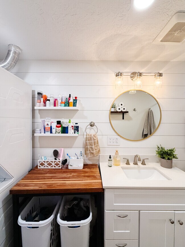 Building Photo - 12568 Ezra Cir Basement