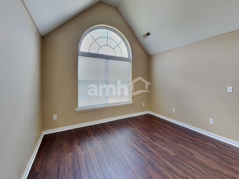 Building Photo - 2601 Framer Ln