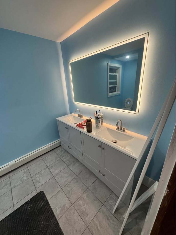 Building Photo - 911 College Ave