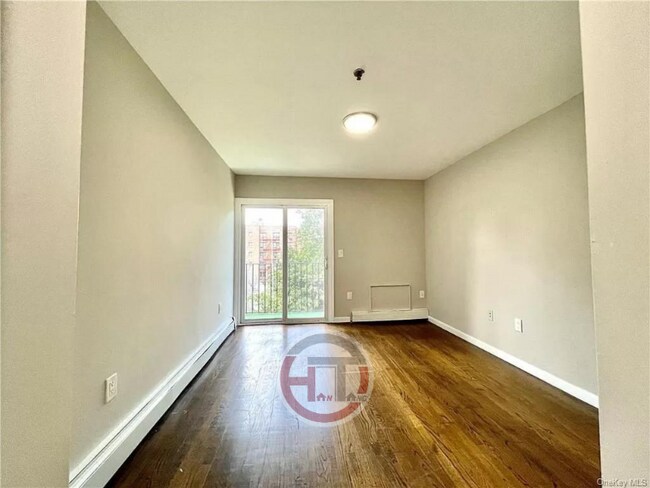 Building Photo - 3099 Heath Ave