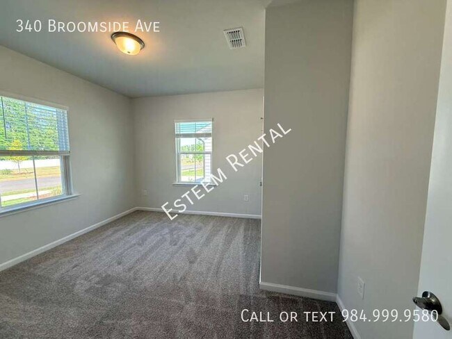 Building Photo - 340 Broomside Ave