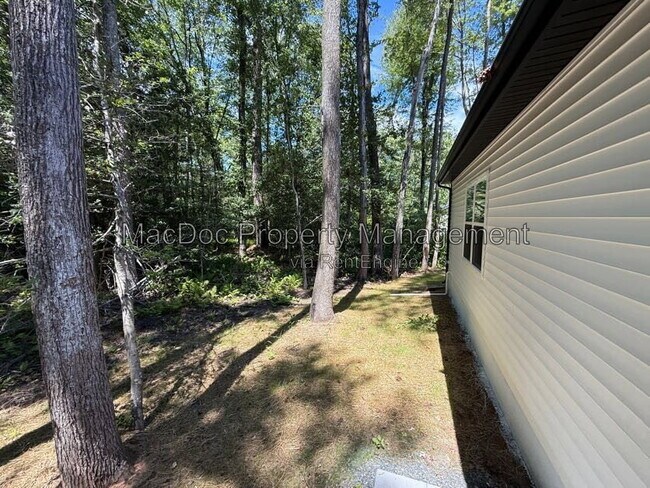 Building Photo - 387 Forest Grove Rd