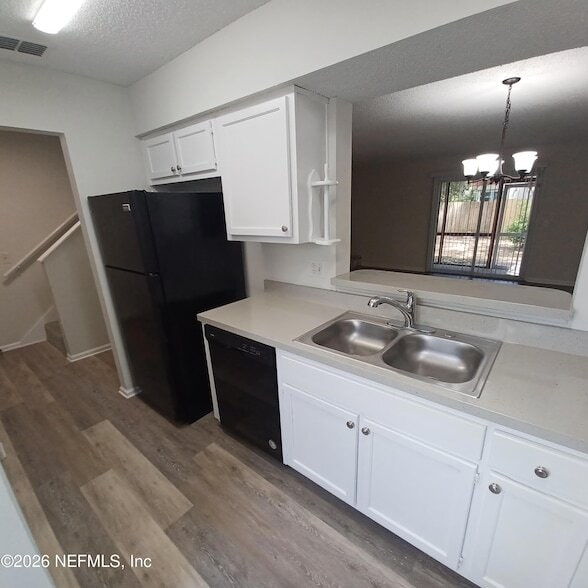 Building Photo - 1201 Douglas St