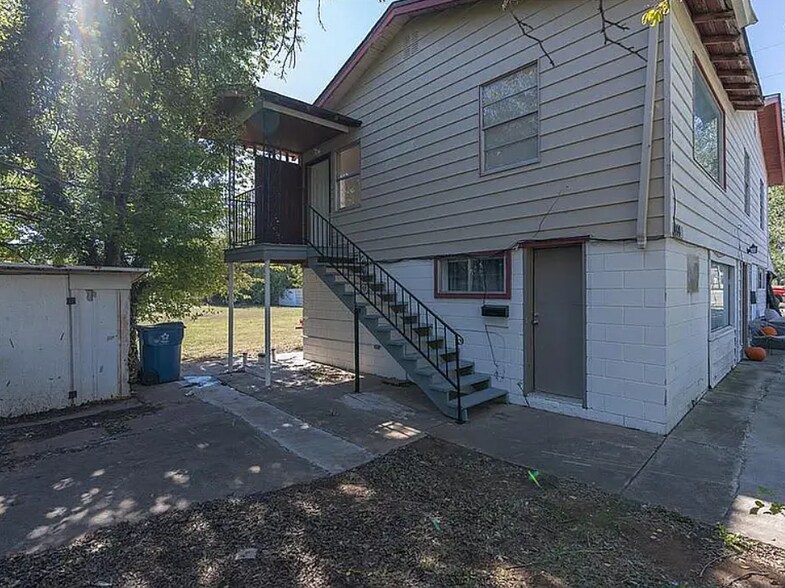 Building Photo - 444 Babb Dr