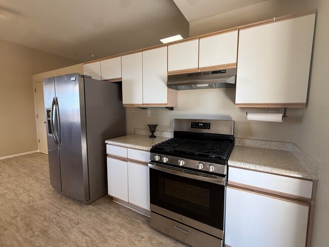 Building Photo - 7200 Whippoorwill Ln NE