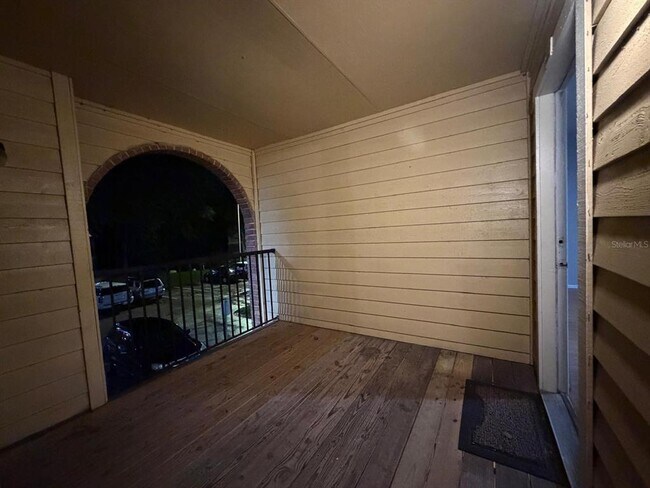 Building Photo - 8643 Mallard Reserve Dr