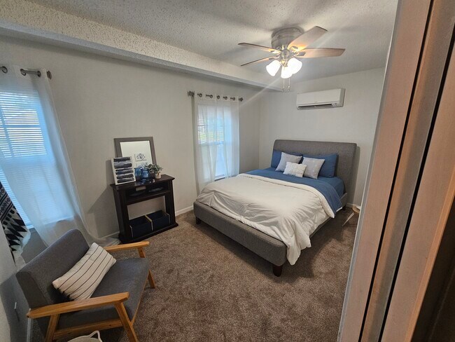 Building Photo - 104 Timberwood Ln