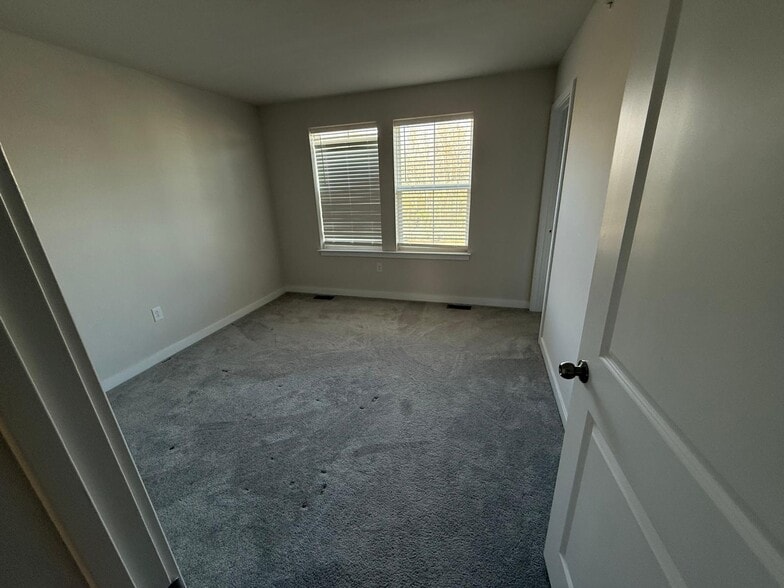 2nd Bedroom - 3 Shamrock Cir