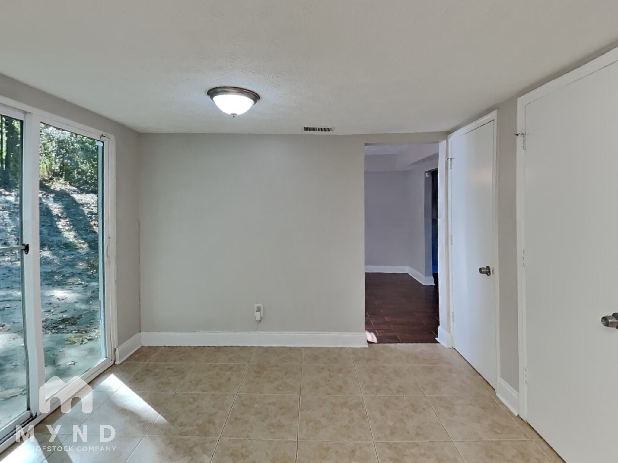 Building Photo - 255 Marcliff Ct