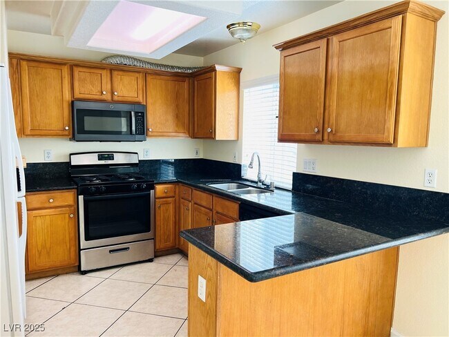 Building Photo - 7643 Starshell Point Ct