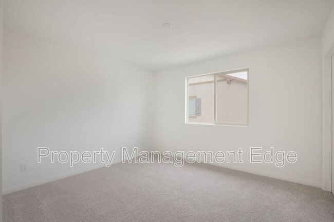 Building Photo - 4470 Hickory Ct