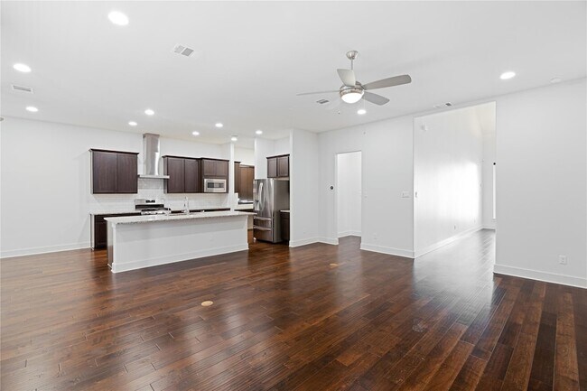 Building Photo - 1241 Summerbrooke Cir
