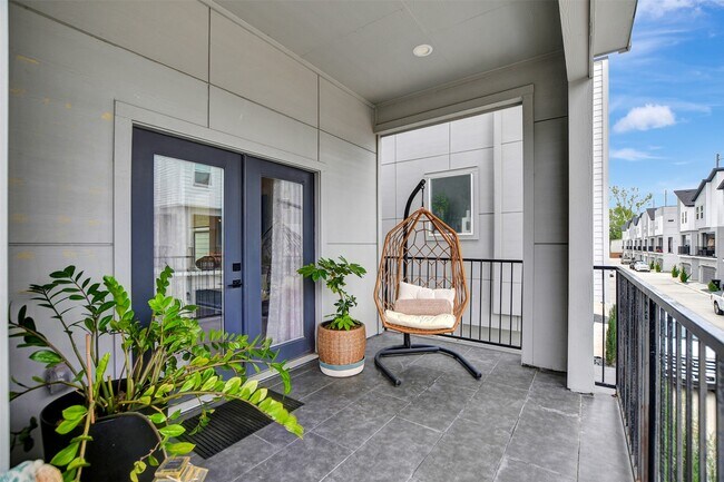 Building Photo - 1106 Paul Quinn St