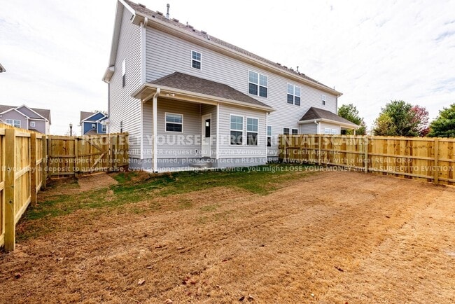 Building Photo - 3102 SW Garrison Ln