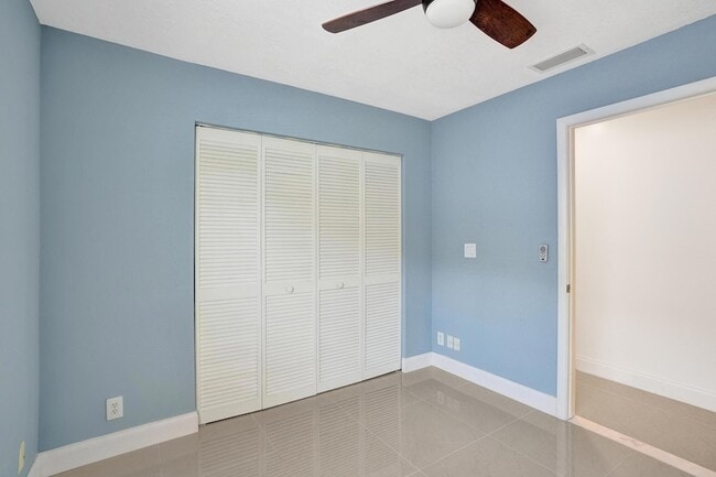 Building Photo - 17866 SW 10th Ln