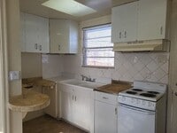 Building Photo - 915 Willow St