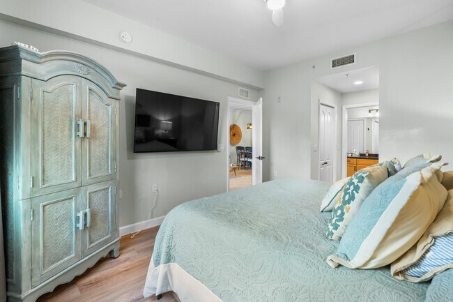 Building Photo - 10307 Heritage Bay Blvd