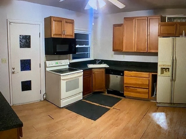 Building Photo - 15245 W North Ave