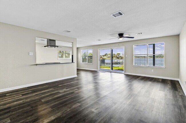 Building Photo - 416 Kickapoo Dr