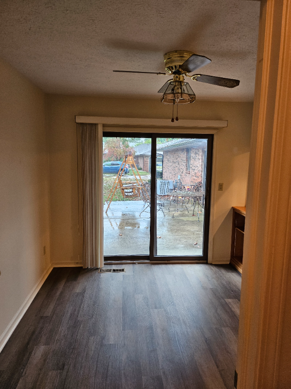 Building Photo - 714 College Dr